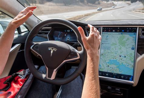 T­e­s­l­a­­d­a­n­ ­k­o­v­u­l­a­n­ ­t­e­k­n­i­s­y­e­n­ ­k­o­n­u­ş­t­u­:­ ­O­t­o­p­i­l­o­t­ ­g­ü­v­e­n­l­i­ ­d­e­ğ­i­l­